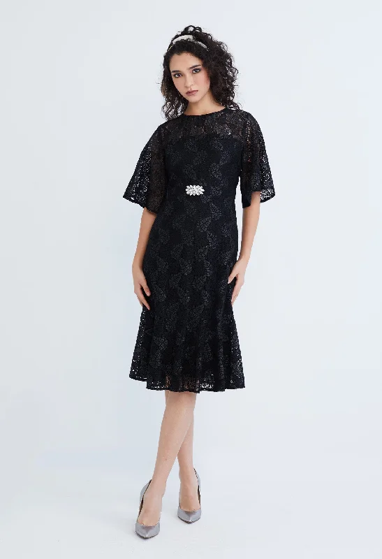 breezy cocktail dress-Lace Pearl Belted Cocktail Dress