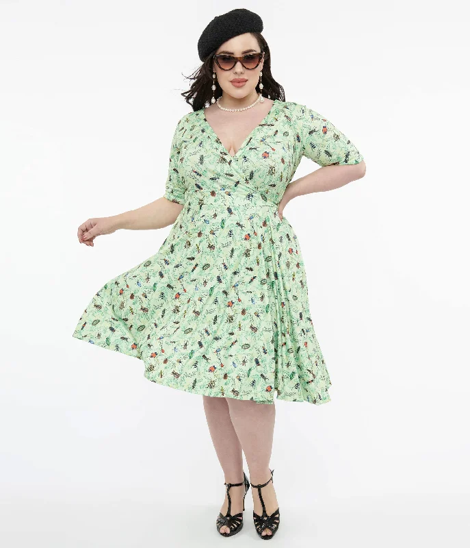 scalloped mini dress-Dolly & Dotty 1950s Mint Green Nothing But Bugs Print Matilda Wrap Dress