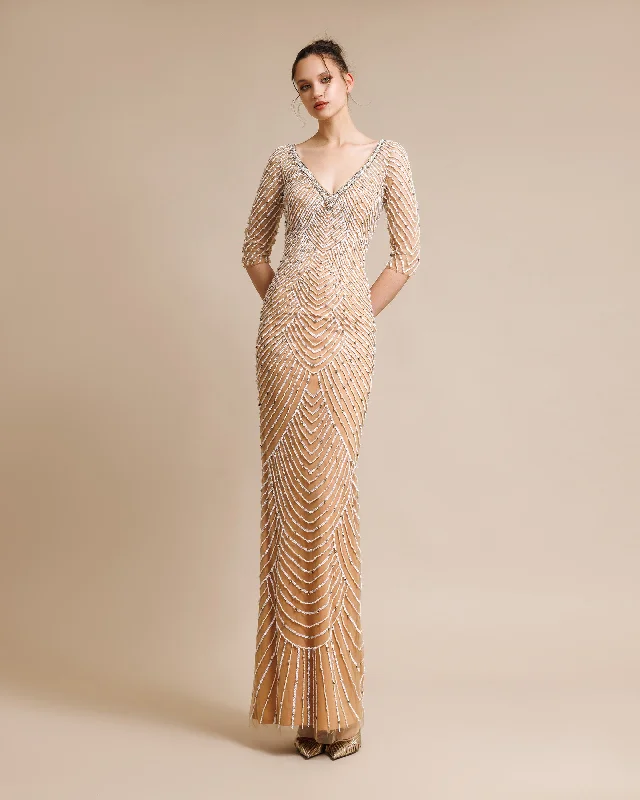 shimmer evening dress-Embroidered Dress With 3/4 Sleeves