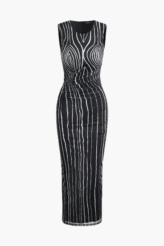 long tiered dress-Contrast Line Print Mesh Ruched Slit Sleeveless Maxi Dress