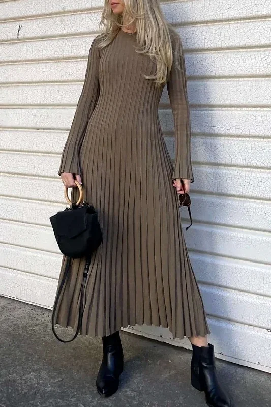 snap button prom dress-Round Neck Bell Sleeve Rib Knit Maxi Dress