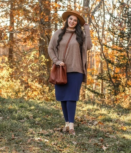 structured pleated skirt-Navy Athletic Pencil Style Skirt with Built-in Leggings